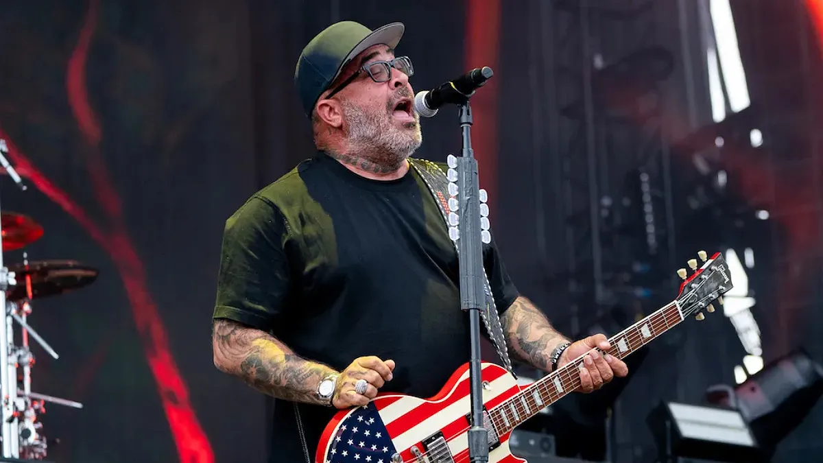Aaron Lewis performing live on stage